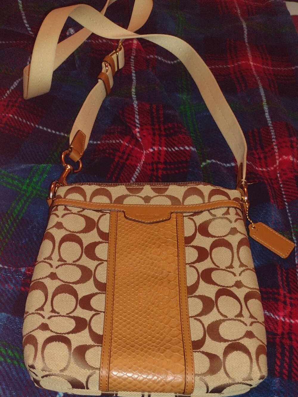 Coach signature crossbody messenger bag.